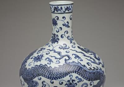 图片[2]-Vase with lotus and dragon decoration in underglaze blue, Ming dynasty, Yongle reign (1403-1424)-China Archive